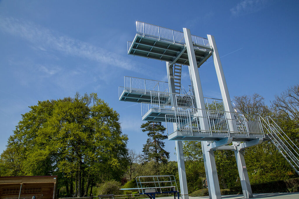 Sprungturm Freibad Trostberg