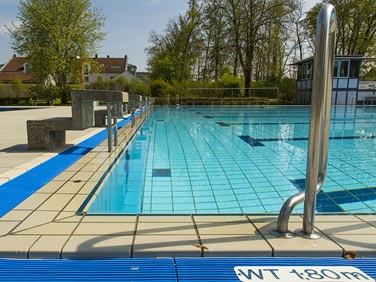 Sportbecken Schwimmbad Trostberg